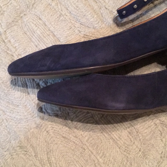 EUC Banana Republic Navy Suede Ankle Strap Flats - Picture 7 of 8